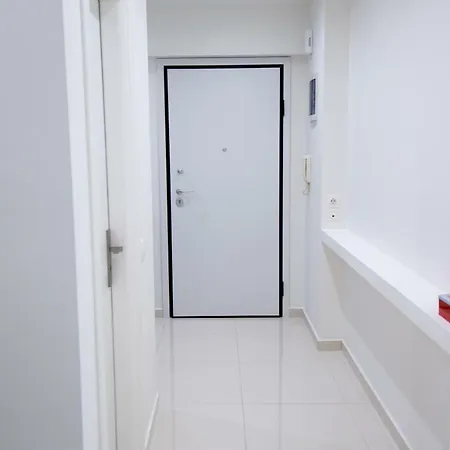 White Lux Apartment For 2 Vipgreece-3